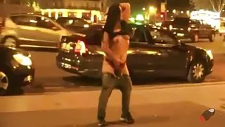Daam punane metsikult masturbates sitapea orgasm
