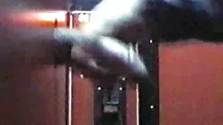 Pool alasti daam fucks vibraator magamistuba