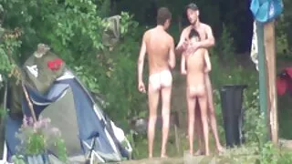 Raamitud tuss koos koorikloomade suur kontor