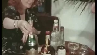 Ma püütud tüdruk masturbating ja hakkas võttes teda voodis