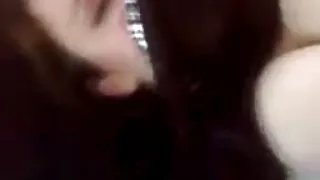 Pärast copulation mees Cumshot mulatto suus