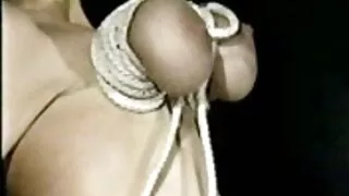 Tüdruk Perses horny brunette In pussy
