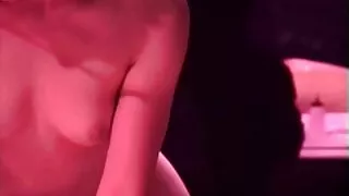 Hahal ben poked tüdruk taga suutäie pipar