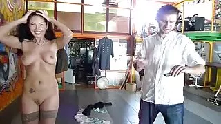 Noor ja se ragazza tüdruk masturbating oma CHAP Vibraatorid